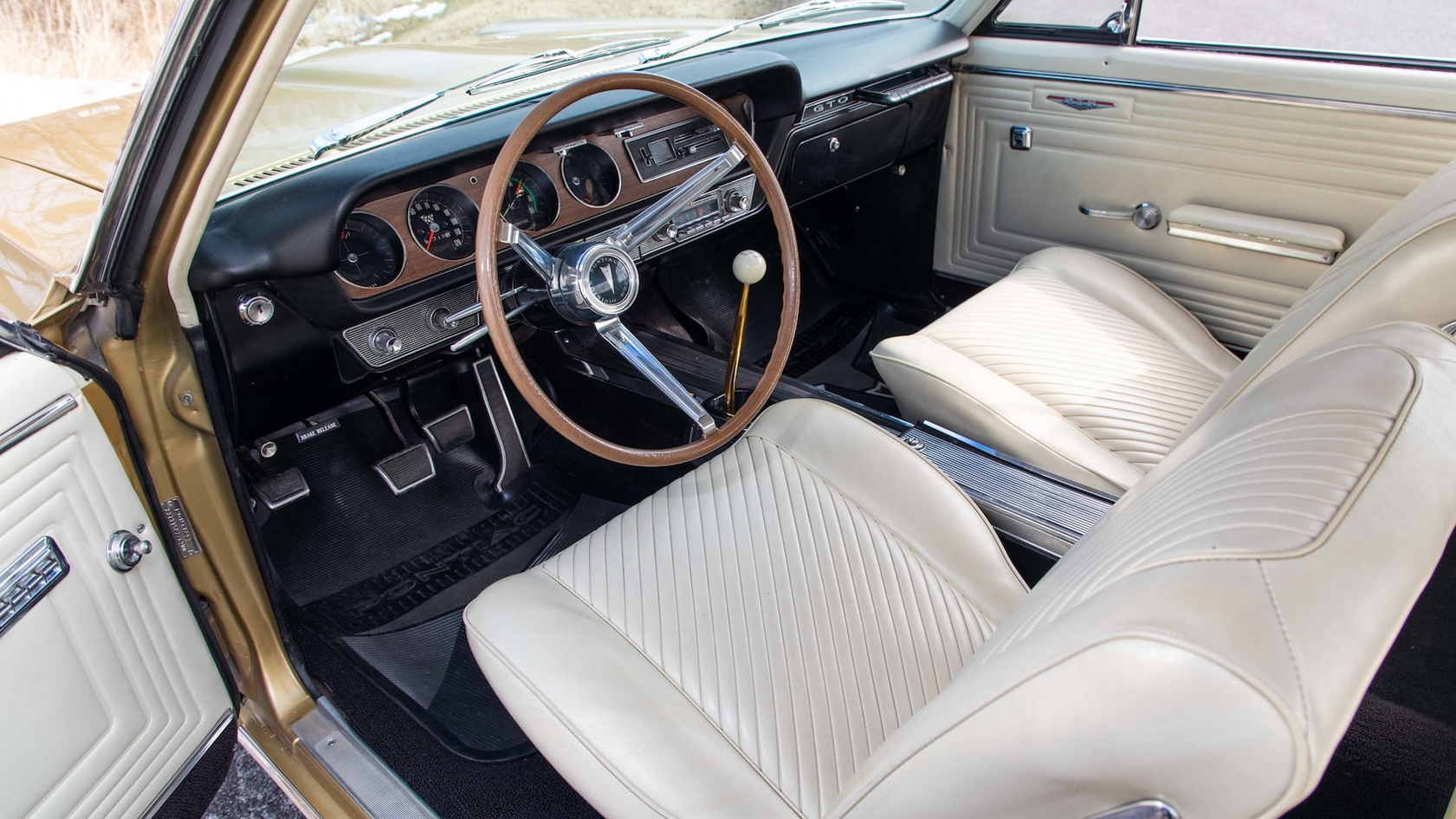 This Must Be What Pontiac GTO Paradise Looks Like: Mecum Auctions Founder Selling His Collection