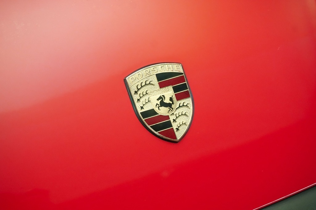 Purists Listen, There’s A 1993 Porsche 911 RS America For Sale