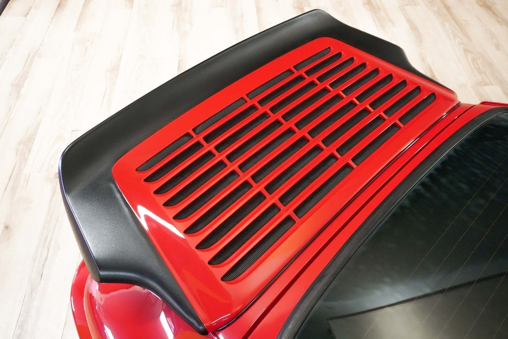 Purists Listen, There’s A 1993 Porsche 911 RS America For Sale