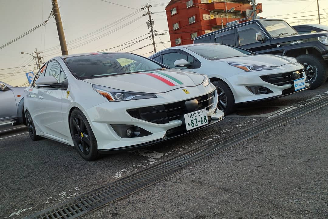This Toyota Prius Identifies As A Ferrari FF