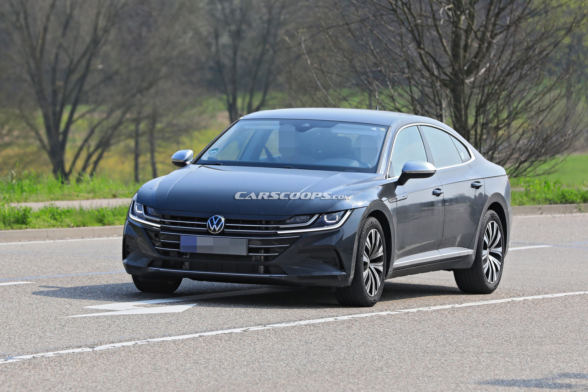 2021 Volkswagen Arteon Facelift Scooped Without Camouflage