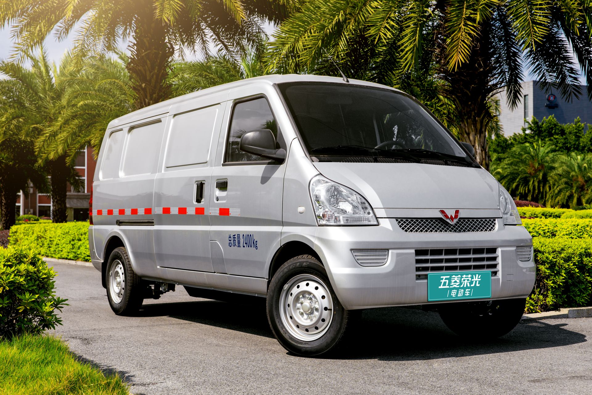 Wuling Rong Guang EV Is GM China’s Idea Of An Electromod