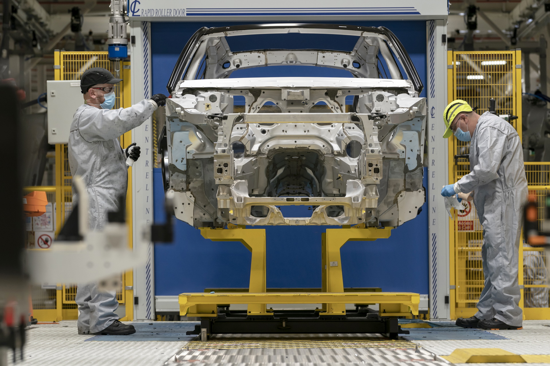 Aston Martin Starts Making Cars Again, Workers Have To Comply To The New Normal