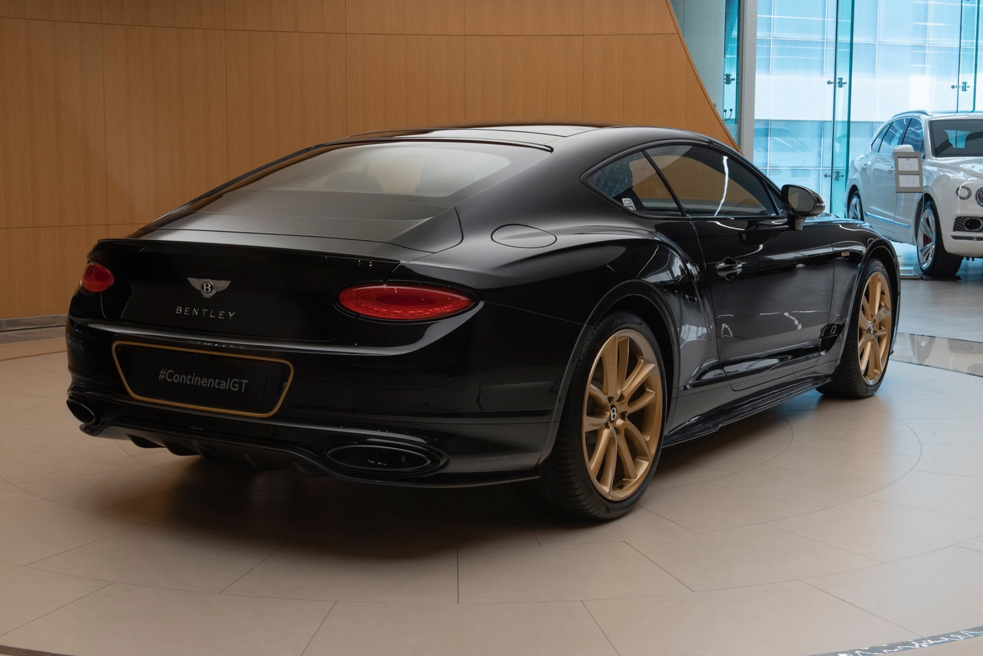 Bentley Continental GT Aurum By Mulliner Is Properly Exclusive