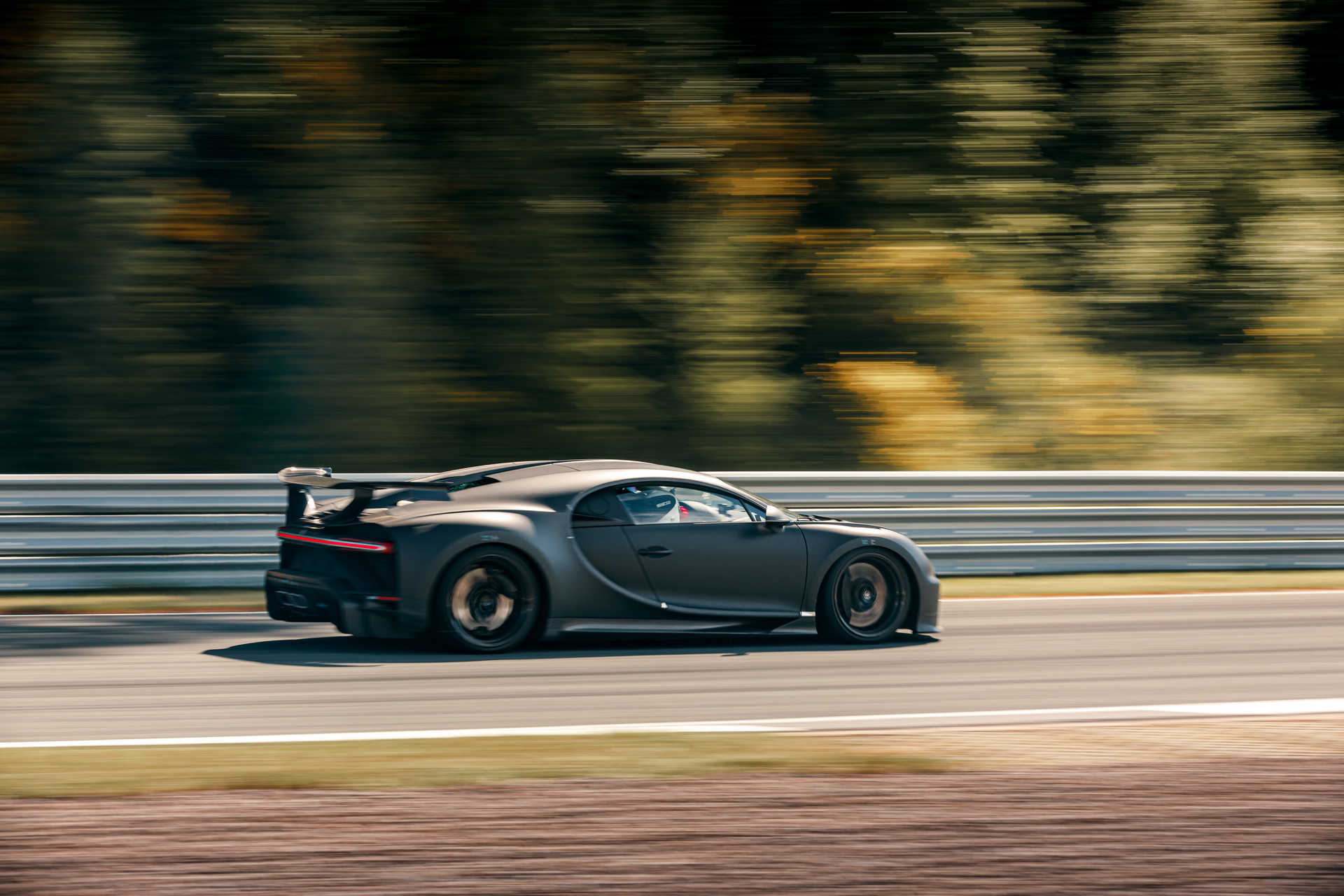 Watch The New Bugatti Chiron Pur Sport Unleash Its 1,479 Horses On The Track