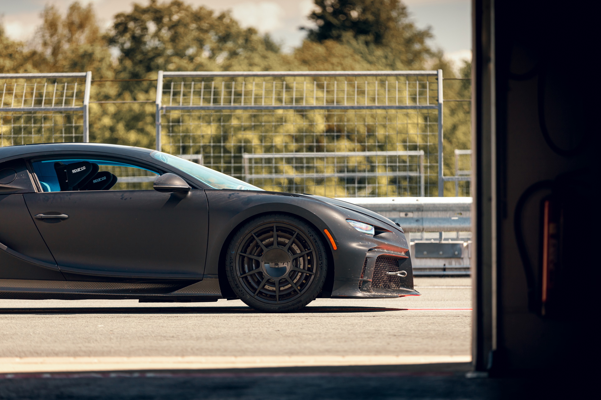 Watch The New Bugatti Chiron Pur Sport Unleash Its 1,479 Horses On The Track