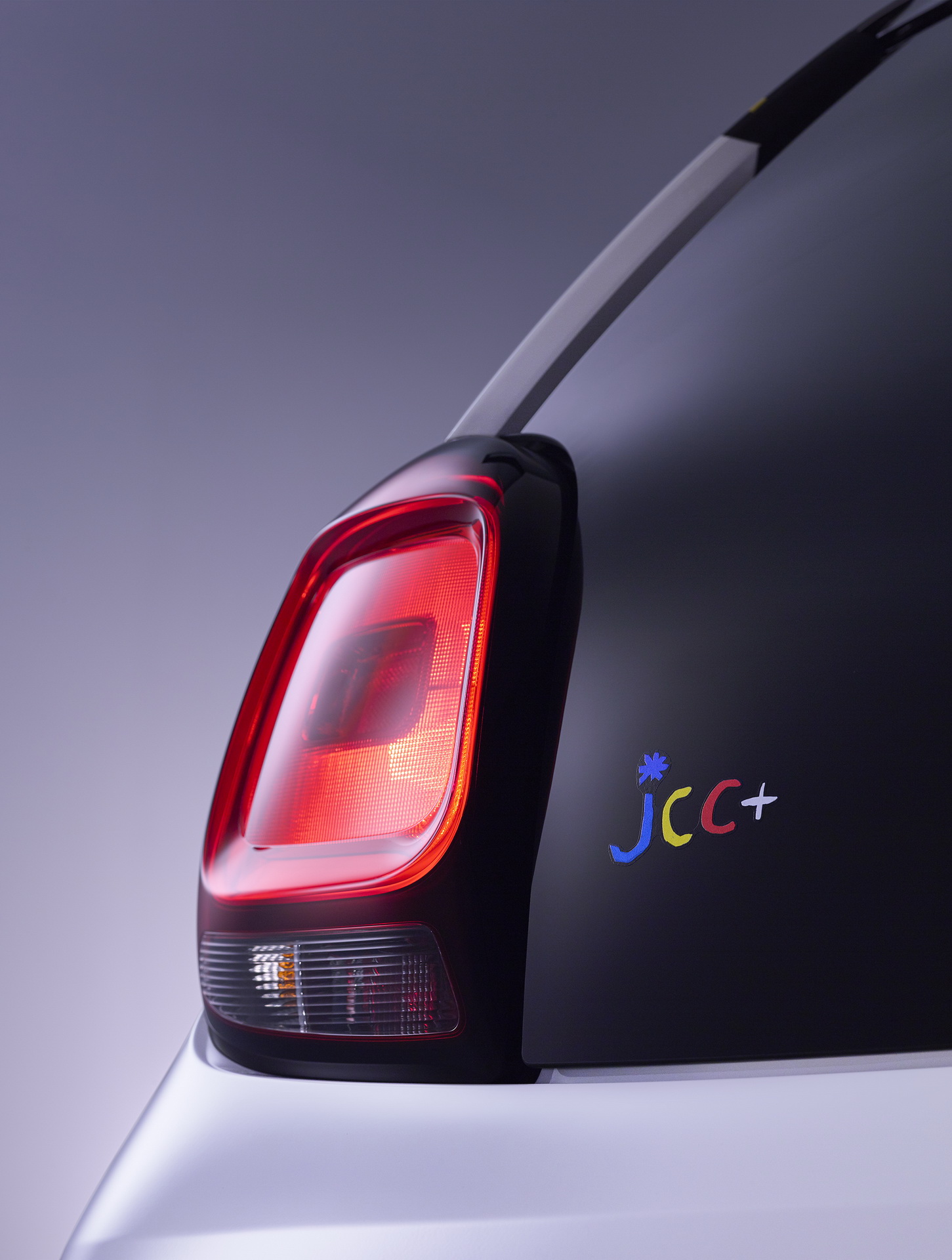 Citroen Unveils New “Fashionable” C1 JCC+ Special Edition Model