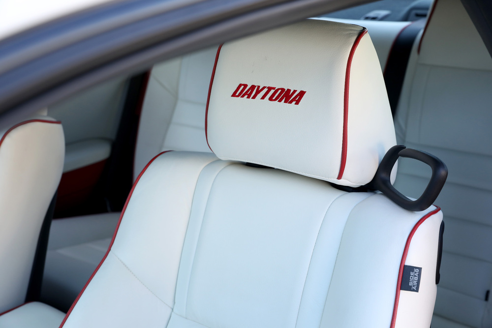 2013 Dodge Challenger Recreated As Modern Day Charger Daytona