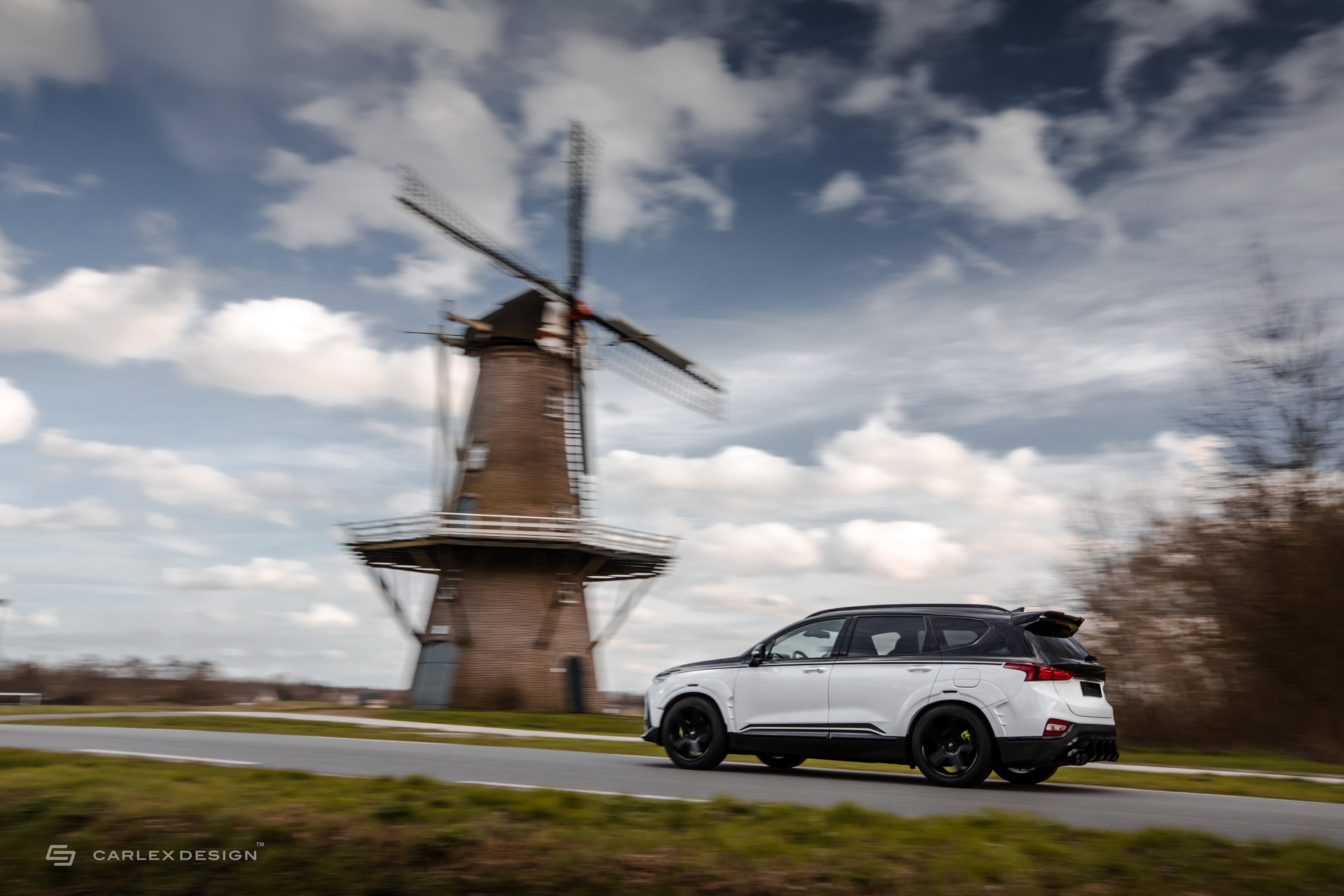 Carlex Design Goes Pretty Wild With Hyundai Santa Fe Makeover