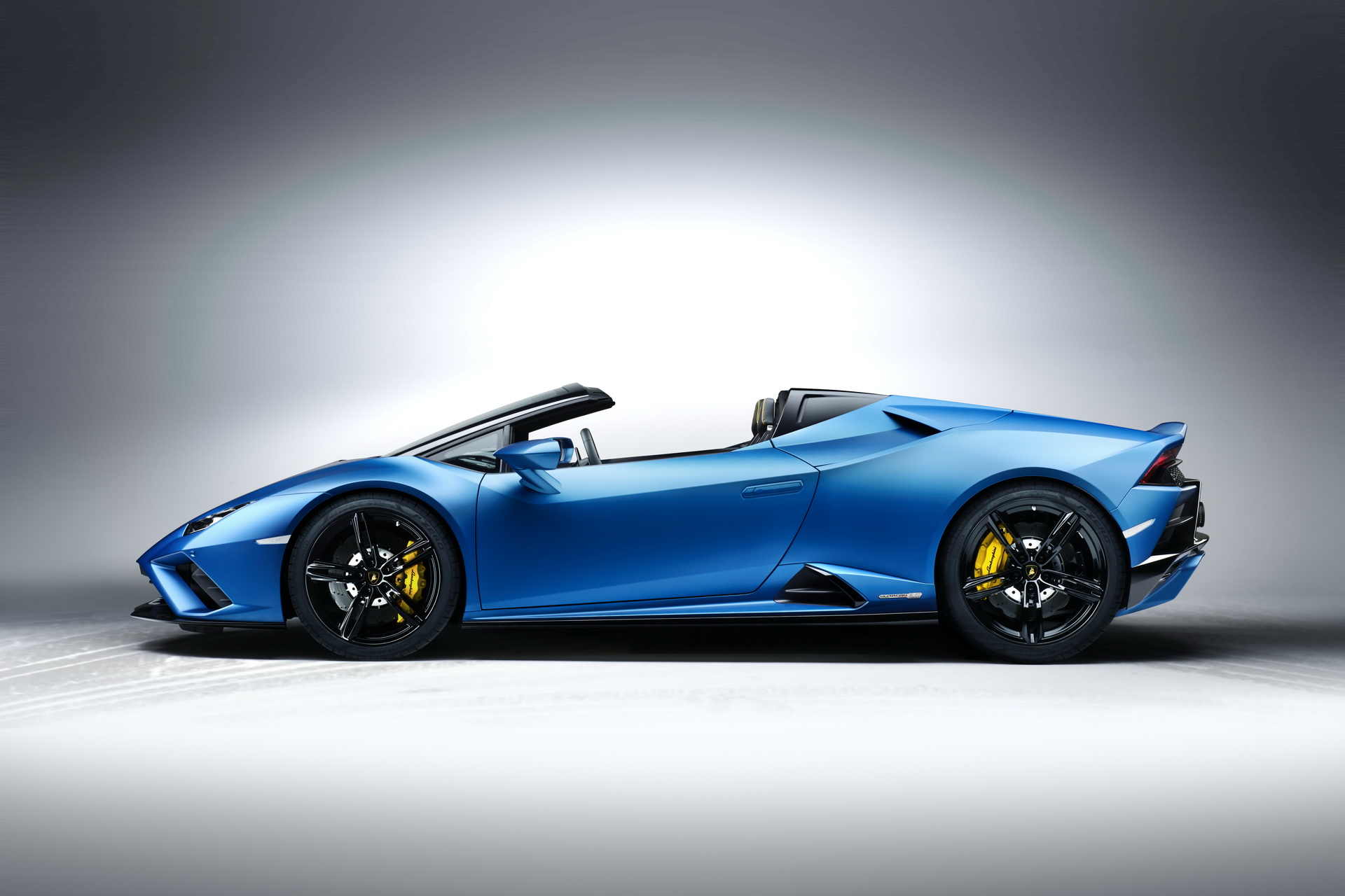 Lamborghini Huracan EVO RWD Spyder Arrives With Lightweight Soft-Top And $229,428 Tag