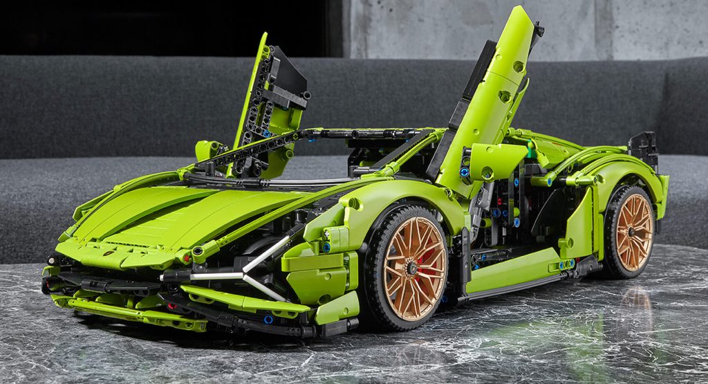  LEGO Technic Lamborghini Sian FKP 37 Is A 3,696 (Master)Piece 1:8 Scale Model