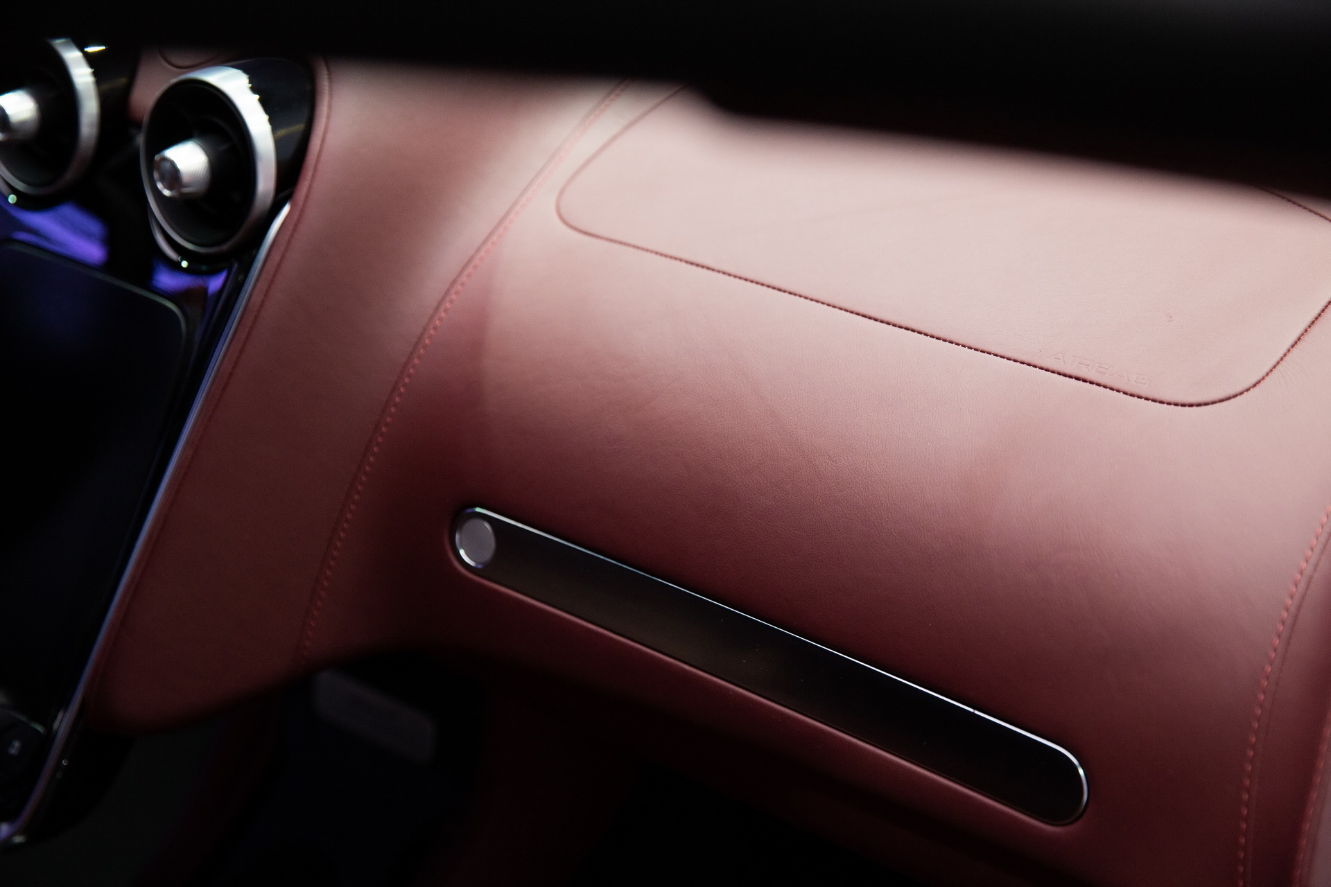 McLaren Details GT’s Innovative Space-Age Interior Materials