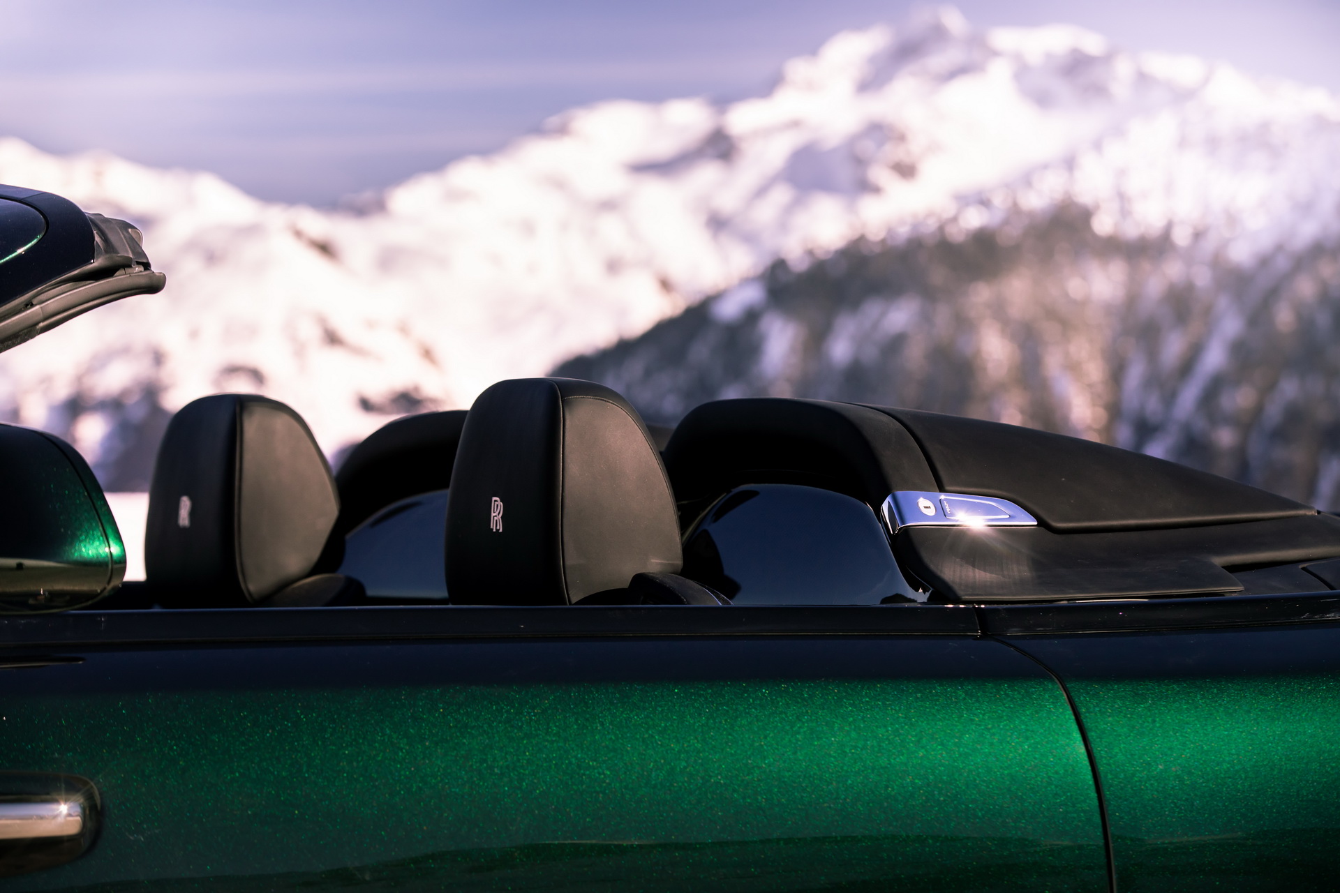 Rolls-Royce’s Aero Cowling Is How You Make Your Dawn Even More Exclusive