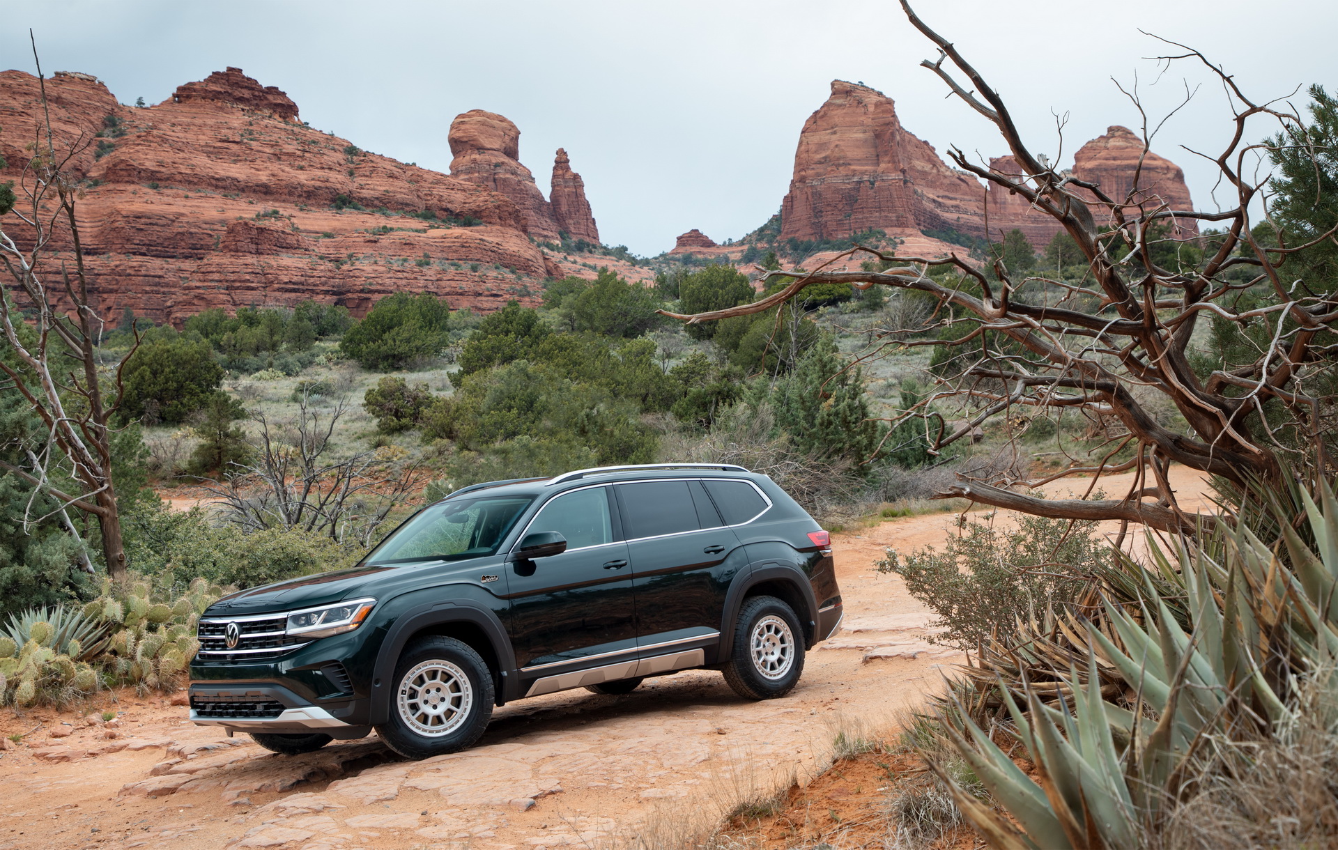 2021 VW Atlas’ New Racing Green Was Borrowed And Evolved From The 1990s Passat