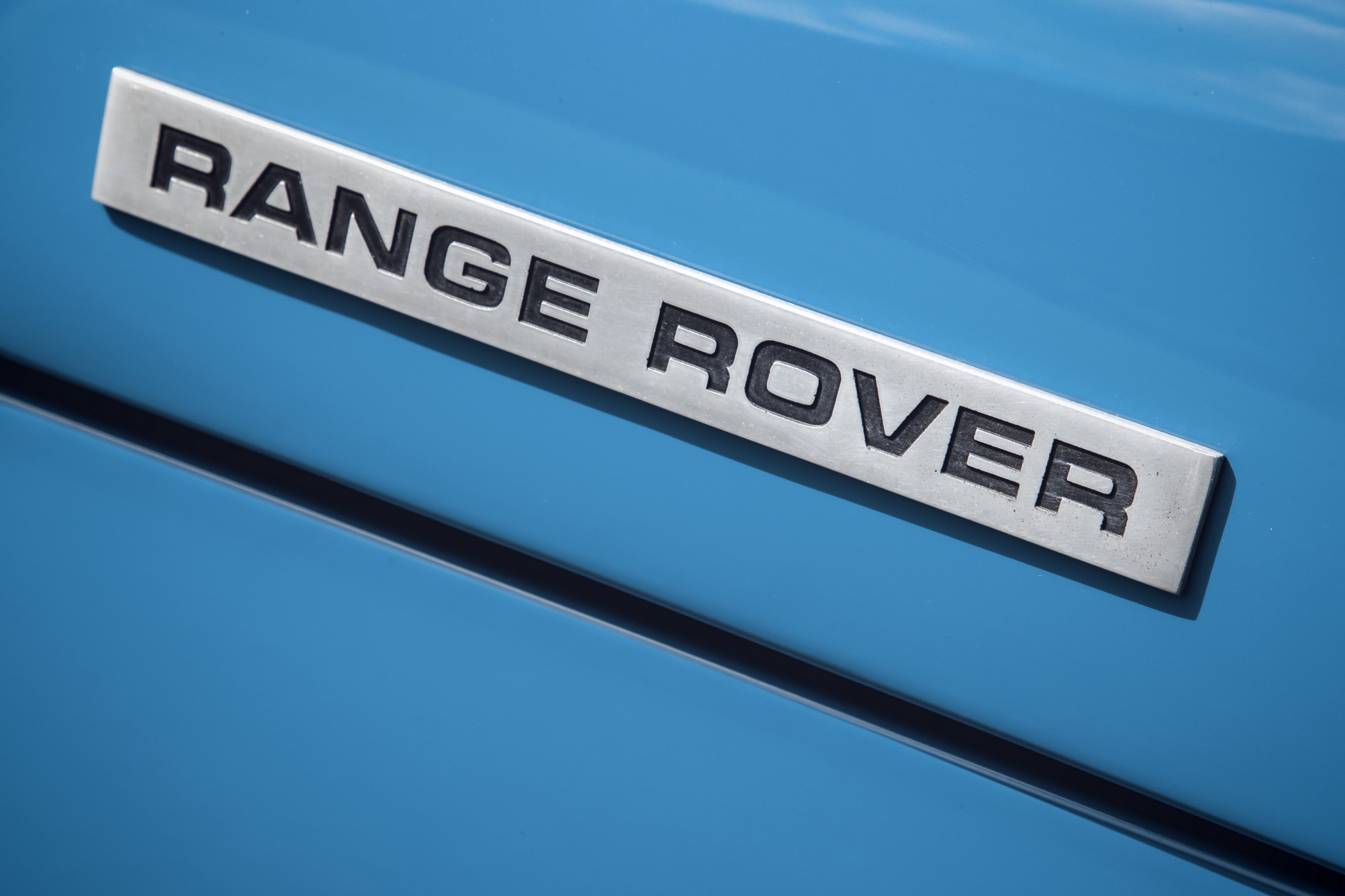 Special Edition 2021 Range Rover “Fifty” Celebrates SUV’s 50th Anniversary