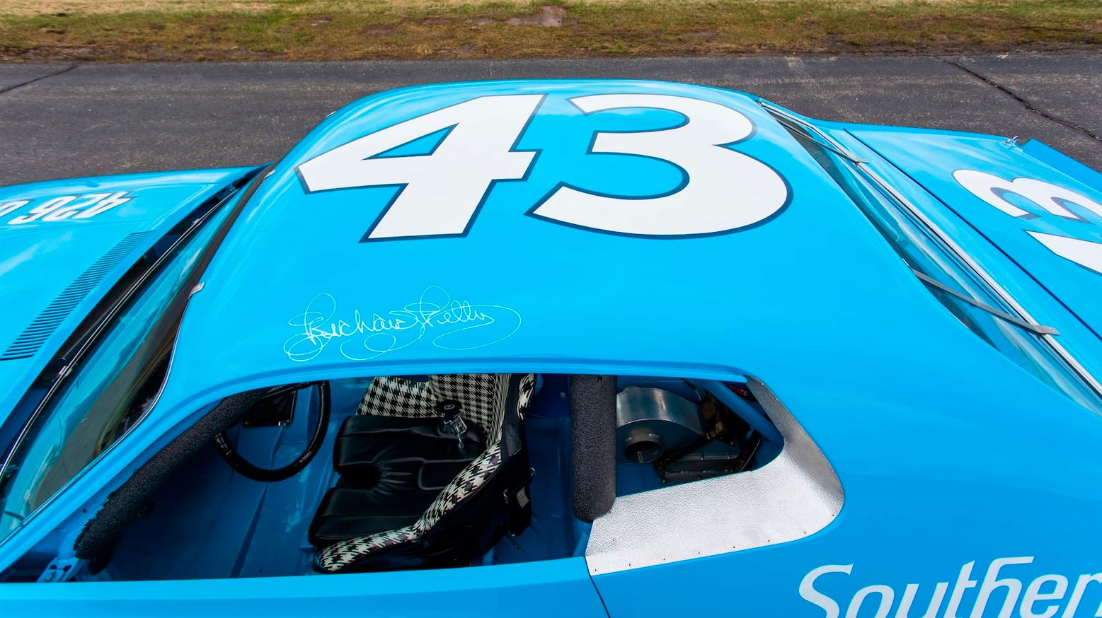 Title-Winning 1971 Plymouth Road Runner NASCAR Racer Could Fetch $750,000