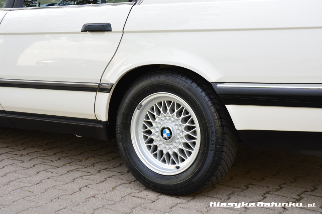 Dealer Stored New 1992 BMW 740i For Over 20 Years After Customer Died Before Taking Delivery