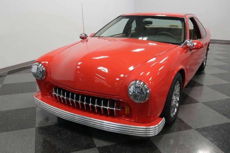 This Retro-Inspired Ford Thunderbird Is All Kinds Of Wrong