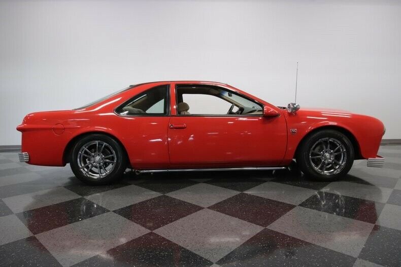 This Retro-Inspired Ford Thunderbird Is All Kinds Of Wrong