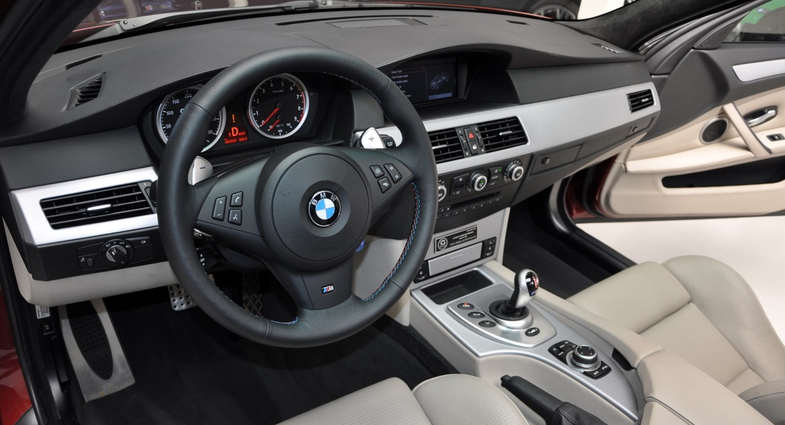 bmw m5 2010