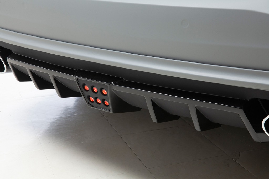 Wald Attempts To Give The Maserati Quattroporte A More Vibrant Presence