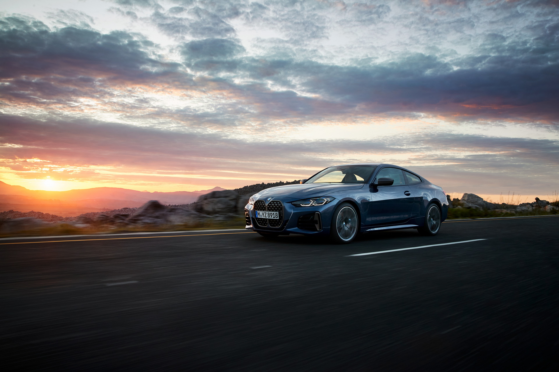 2021 BMW 4 Series Coupe Puts A Bold Face To A Dynamic Coupe Body