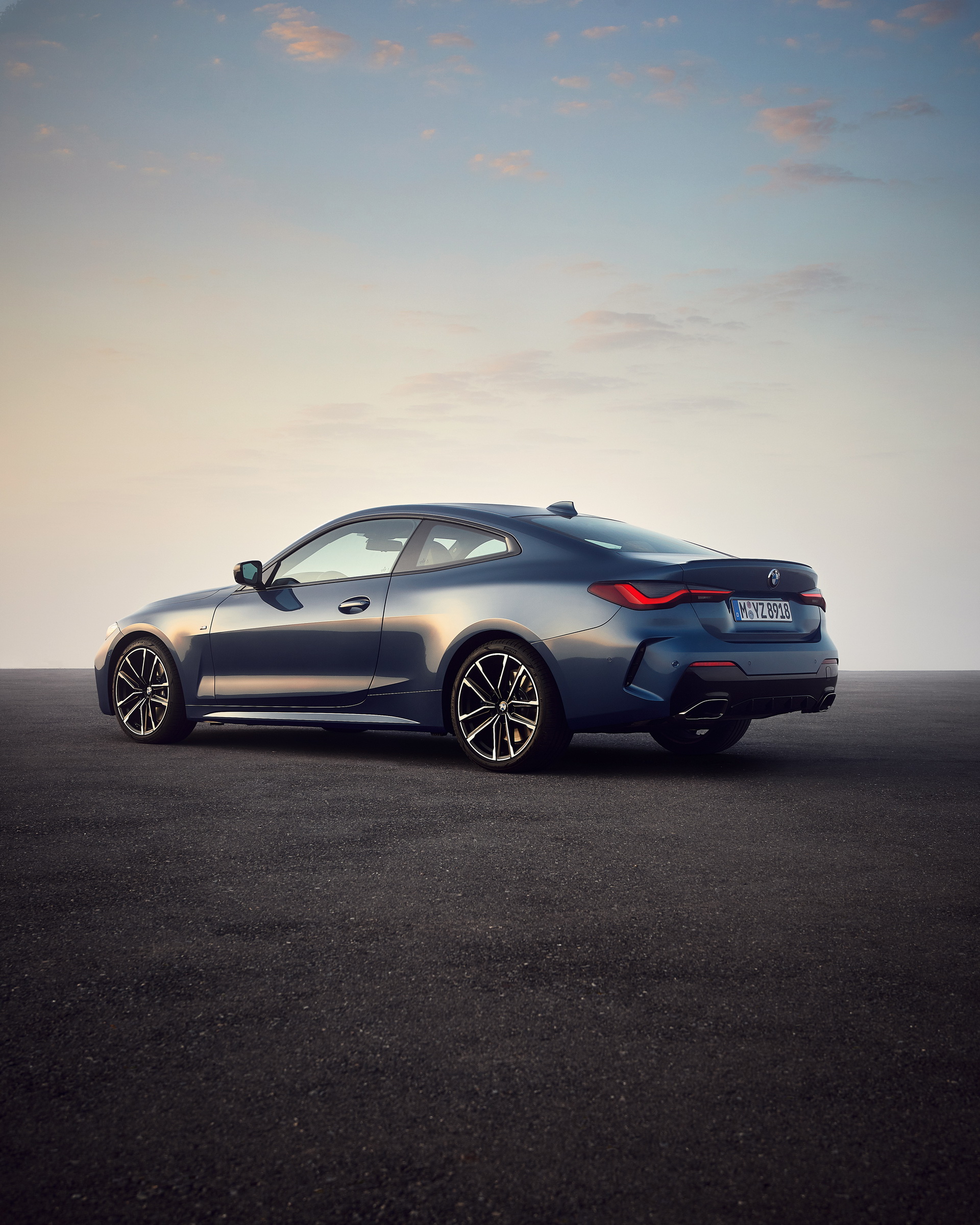 2021 BMW 4 Series Coupe Puts A Bold Face To A Dynamic Coupe Body