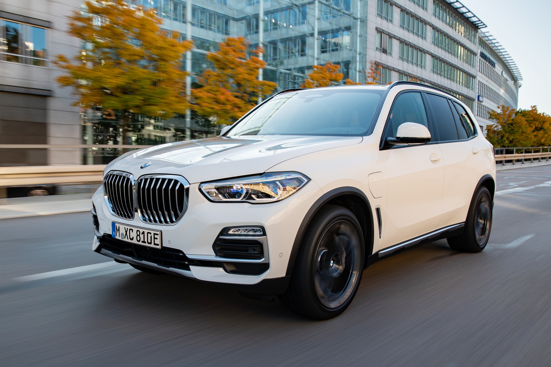 BMW X5 Plug-In Hybrid Comes To America Next Month, Starts A Little Over $65k