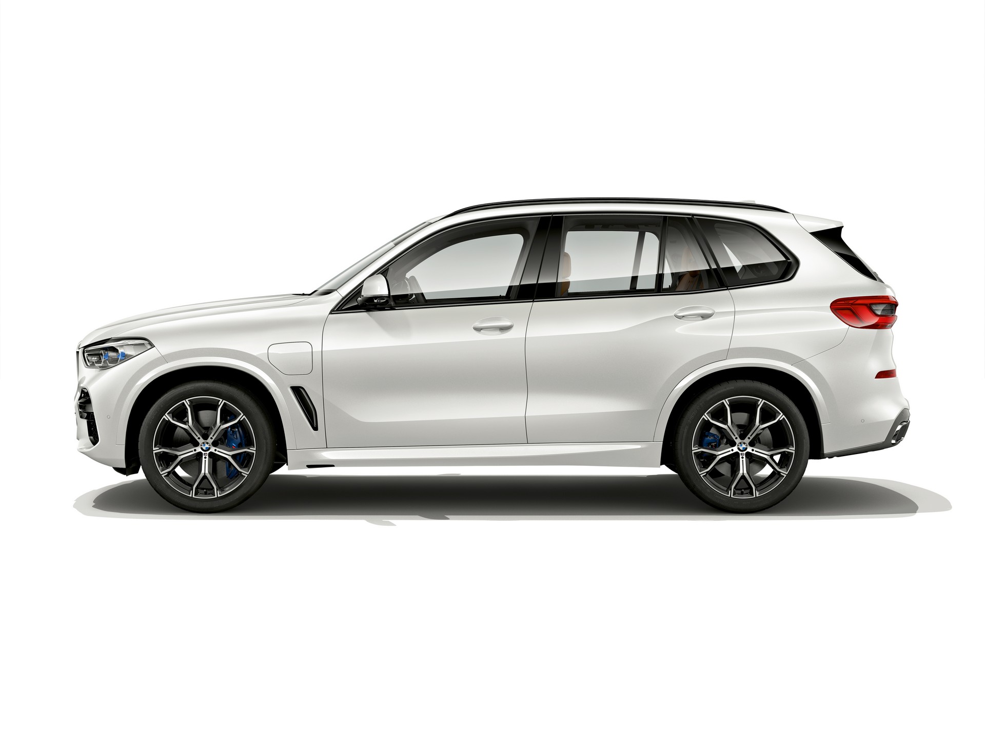 BMW X5 Plug-In Hybrid Comes To America Next Month, Starts A Little Over $65k