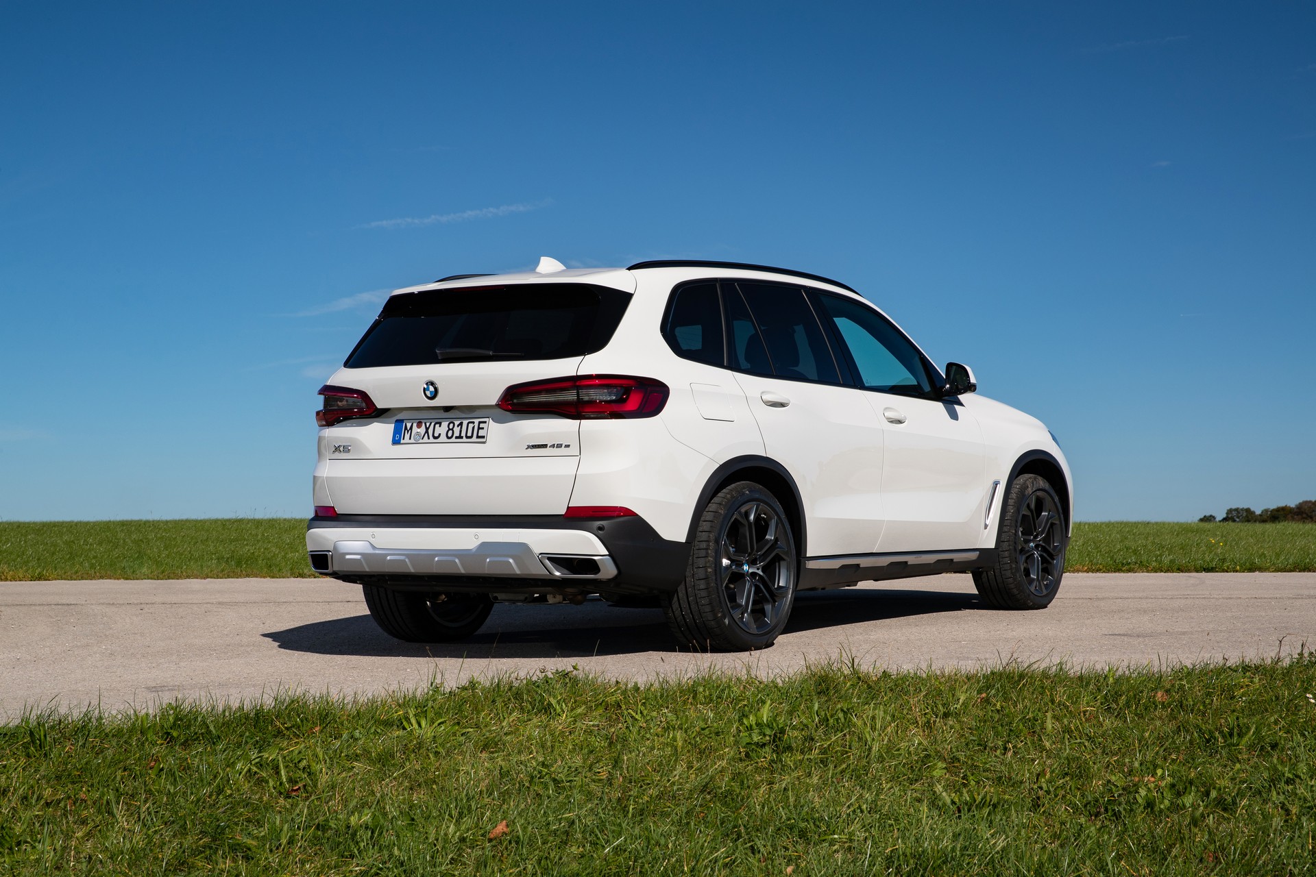 BMW X5 Plug-In Hybrid Comes To America Next Month, Starts A Little Over $65k