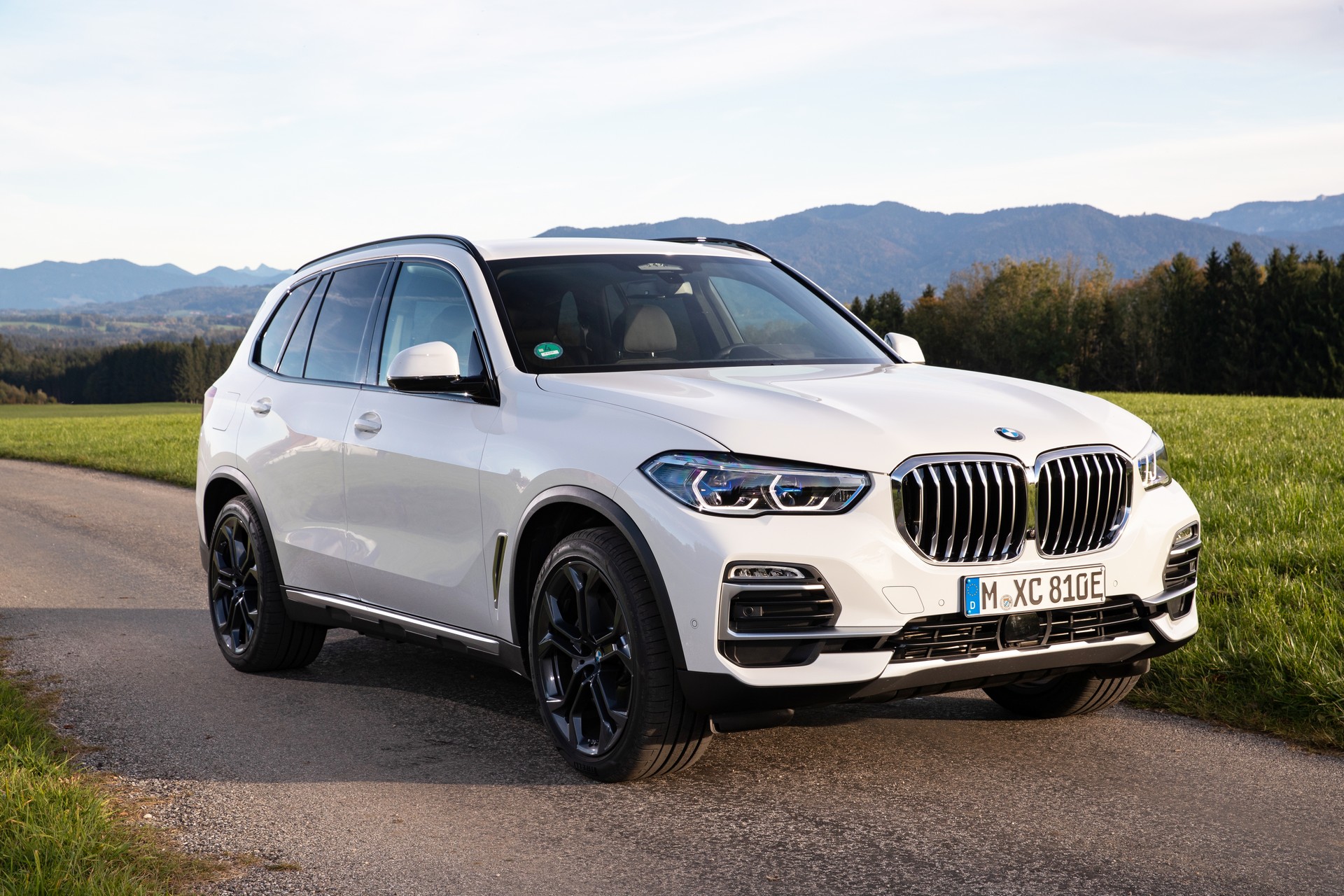 BMW X5 Plug-In Hybrid Comes To America Next Month, Starts A Little Over $65k