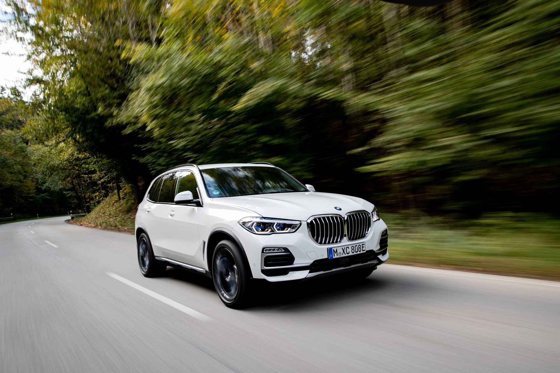 BMW X5 Plug-In Hybrid Comes To America Next Month, Starts A Little Over $65k