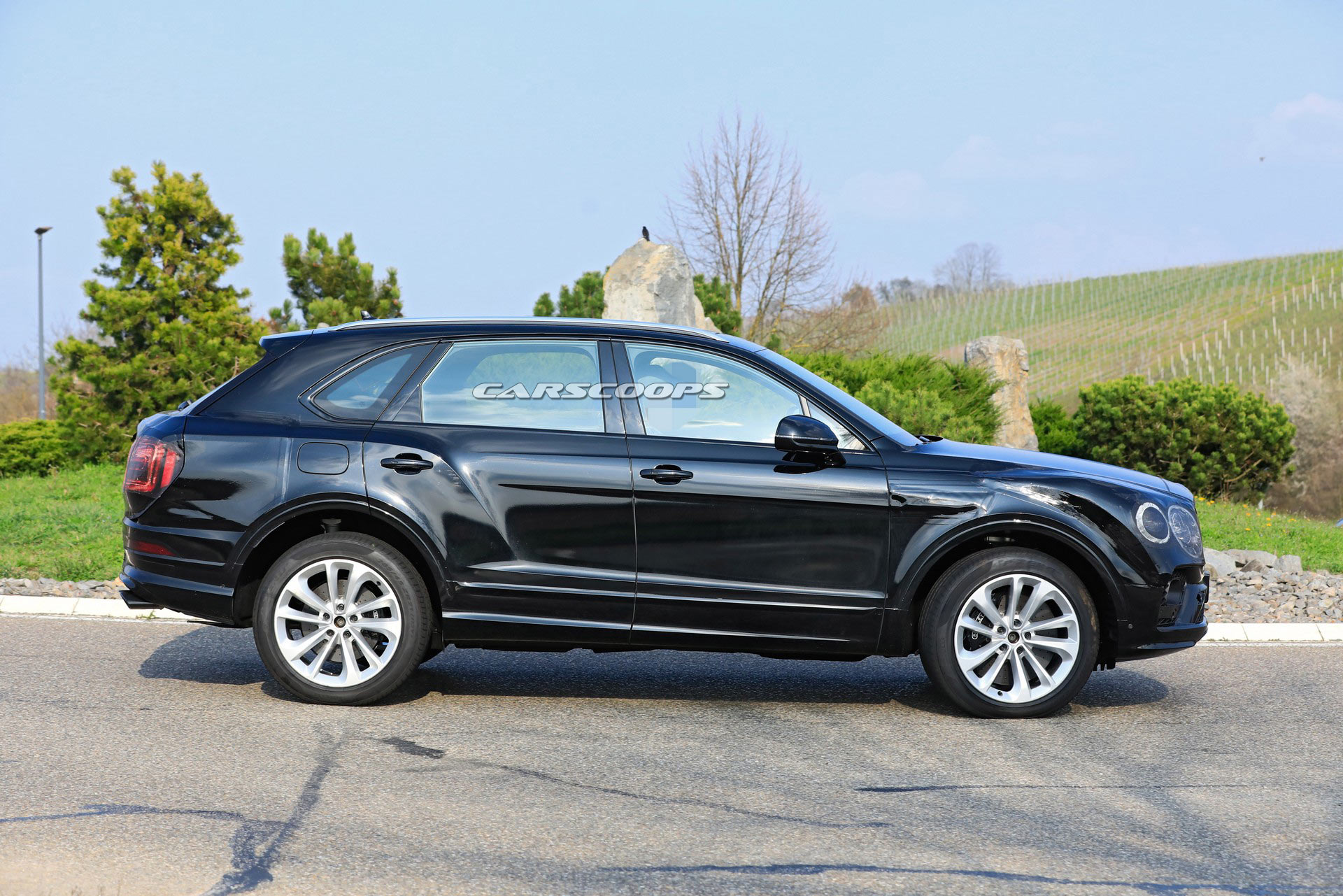 2021 Bentley Bentayga Facelift Aims To Make A Stodgy Old Brit A Bit Sportier