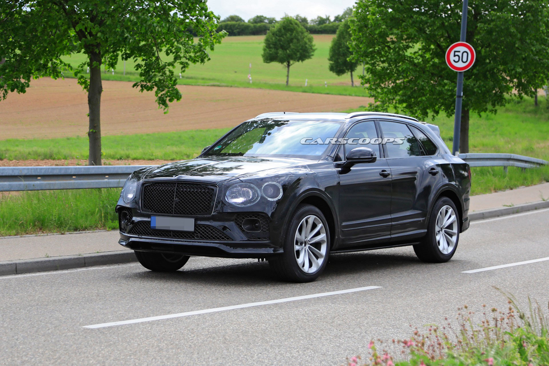 2021 Bentley Bentayga Facelift Aims To Make A Stodgy Old Brit A Bit Sportier
