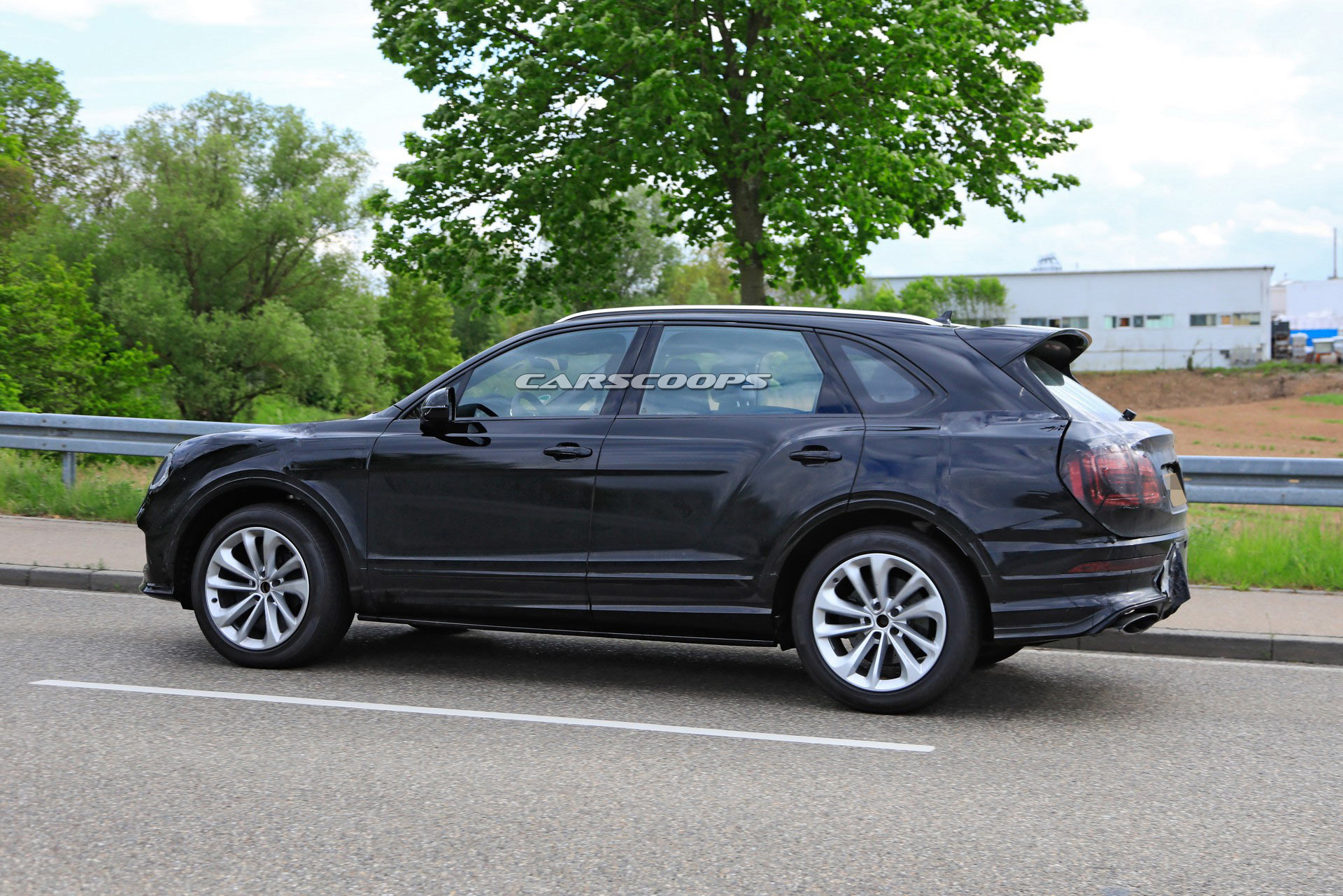 2021 Bentley Bentayga Facelift Aims To Make A Stodgy Old Brit A Bit Sportier