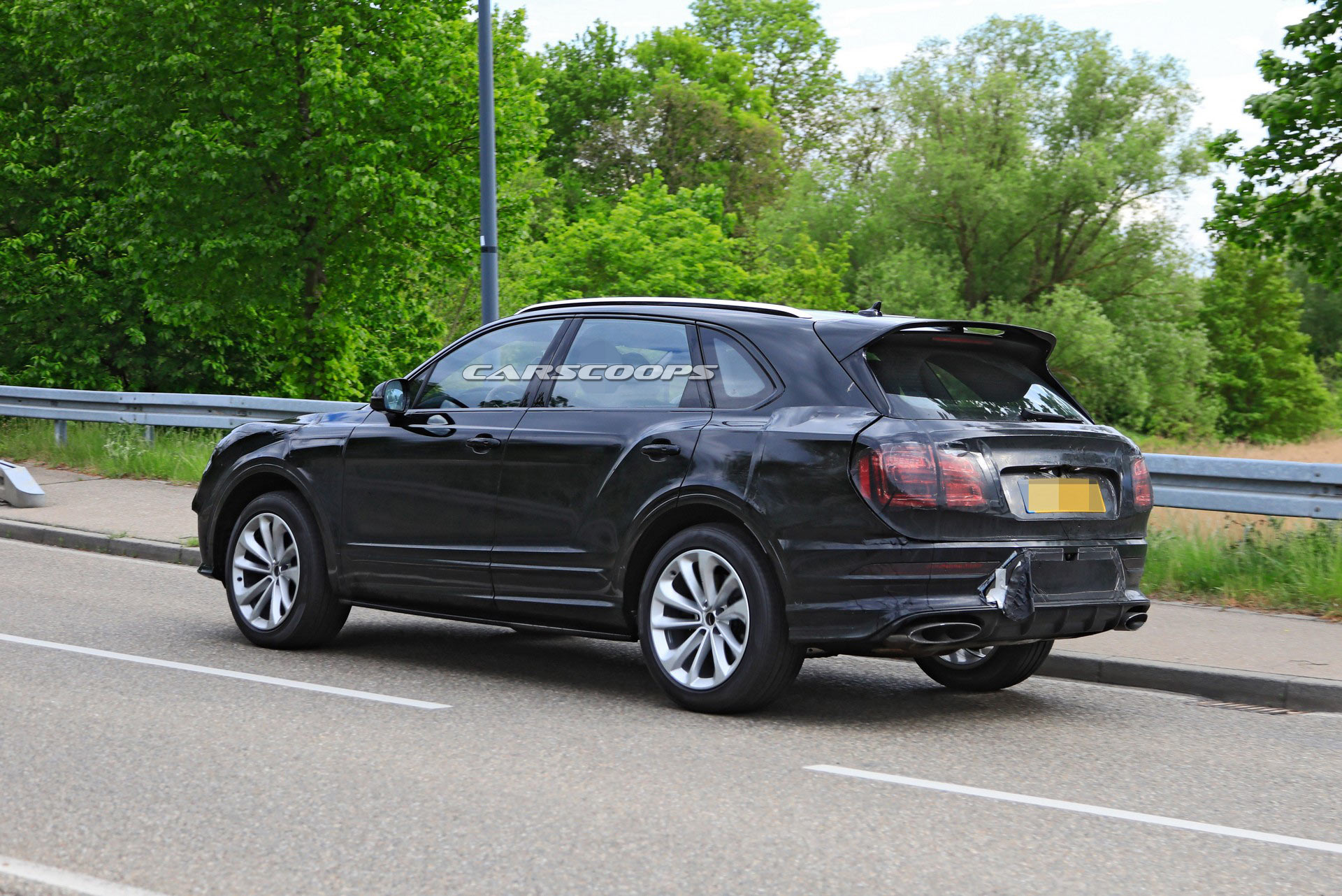 2021 Bentley Bentayga Facelift Aims To Make A Stodgy Old Brit A Bit Sportier