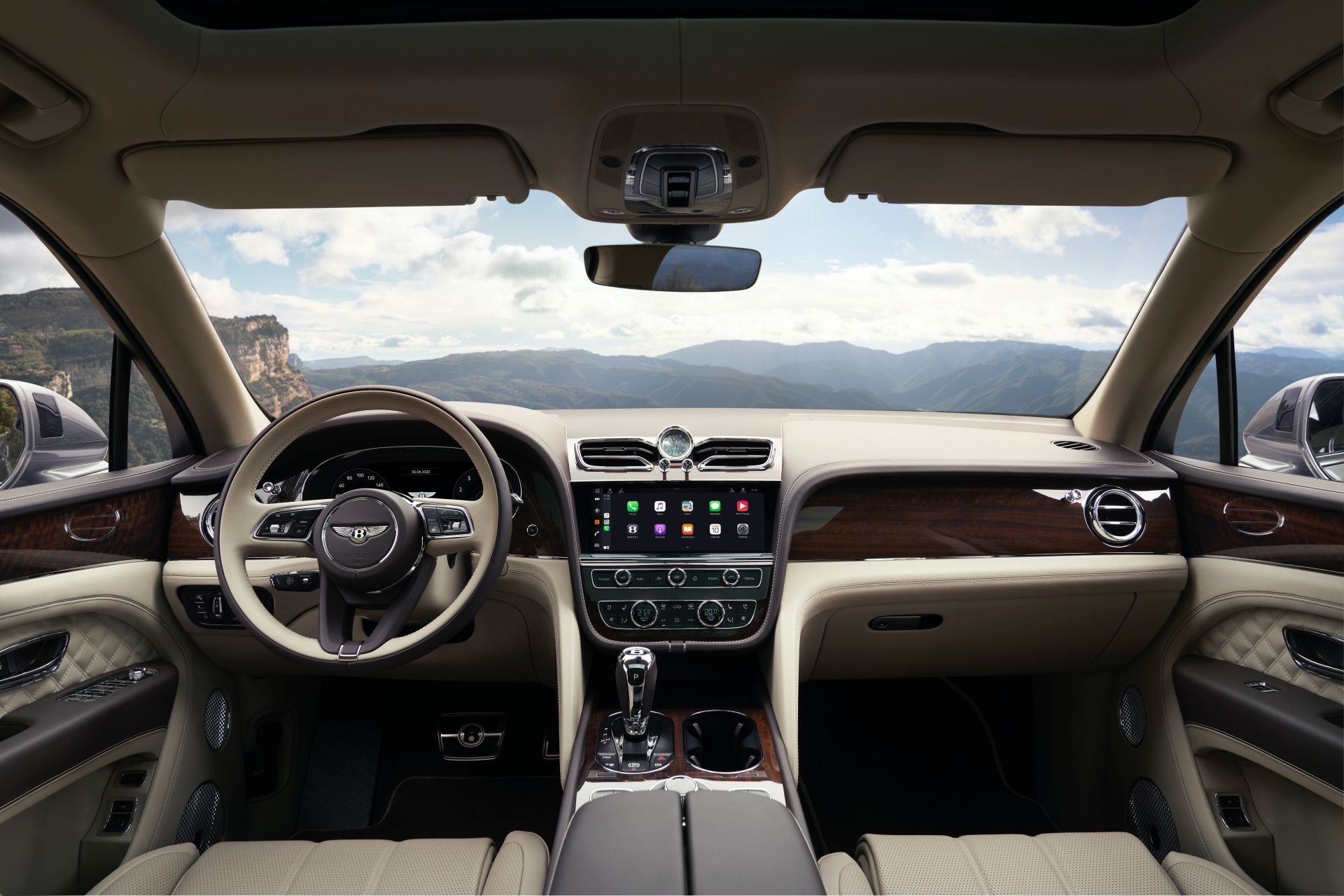 [Image: 2021-Bentley-Bentayga-facelift-26.jpg]