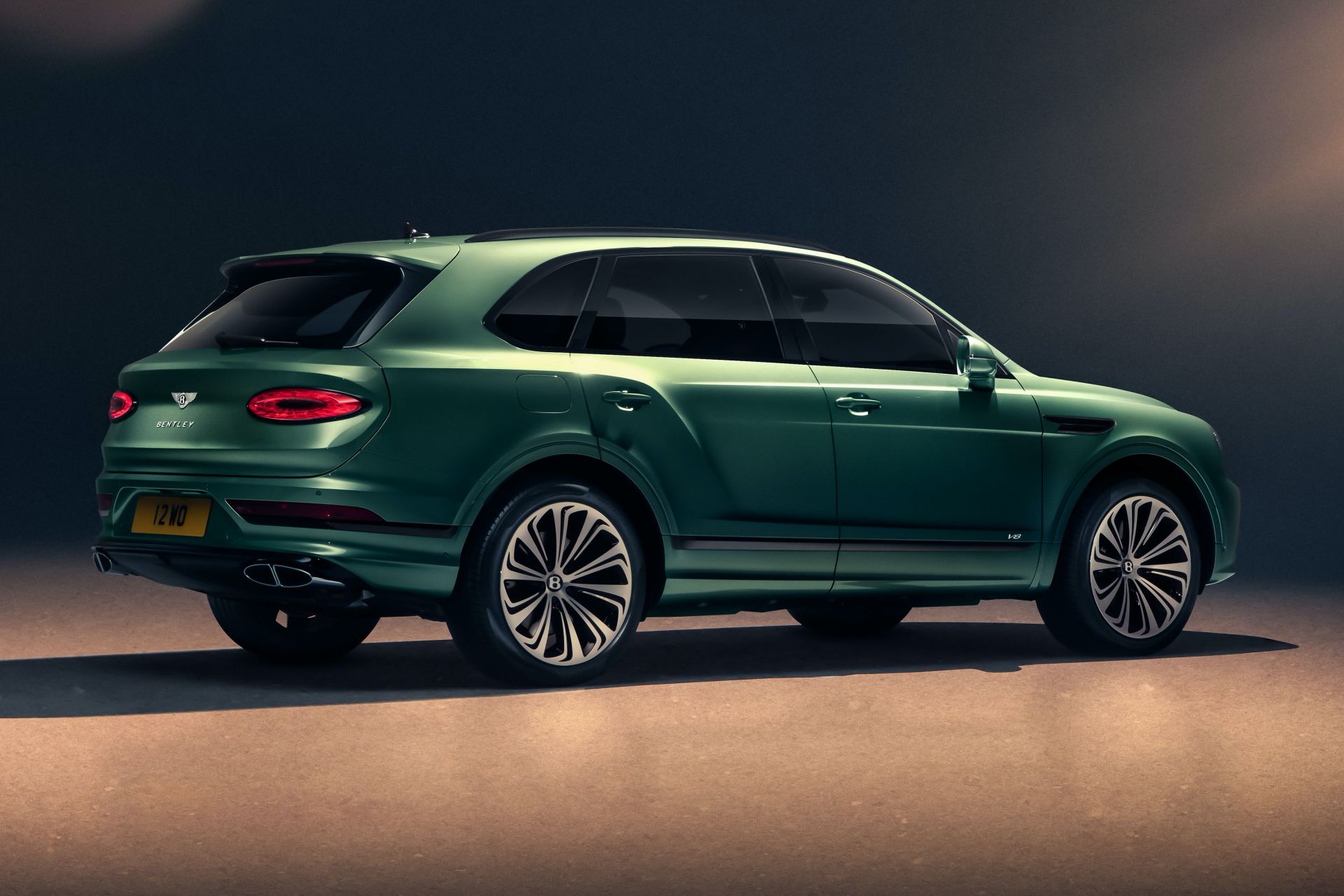 [Image: 2021-Bentley-Bentayga-facelift-7.jpg]