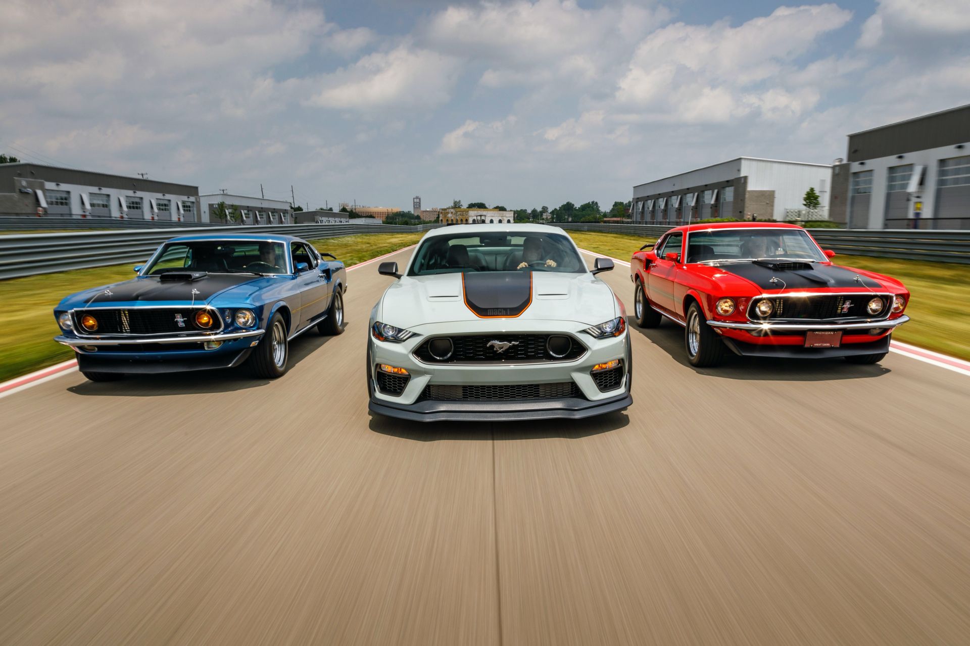 2021 Ford Mustang Mach 1 Is Back, Combines 480 HP V8 With Shelby GT350 Goodies