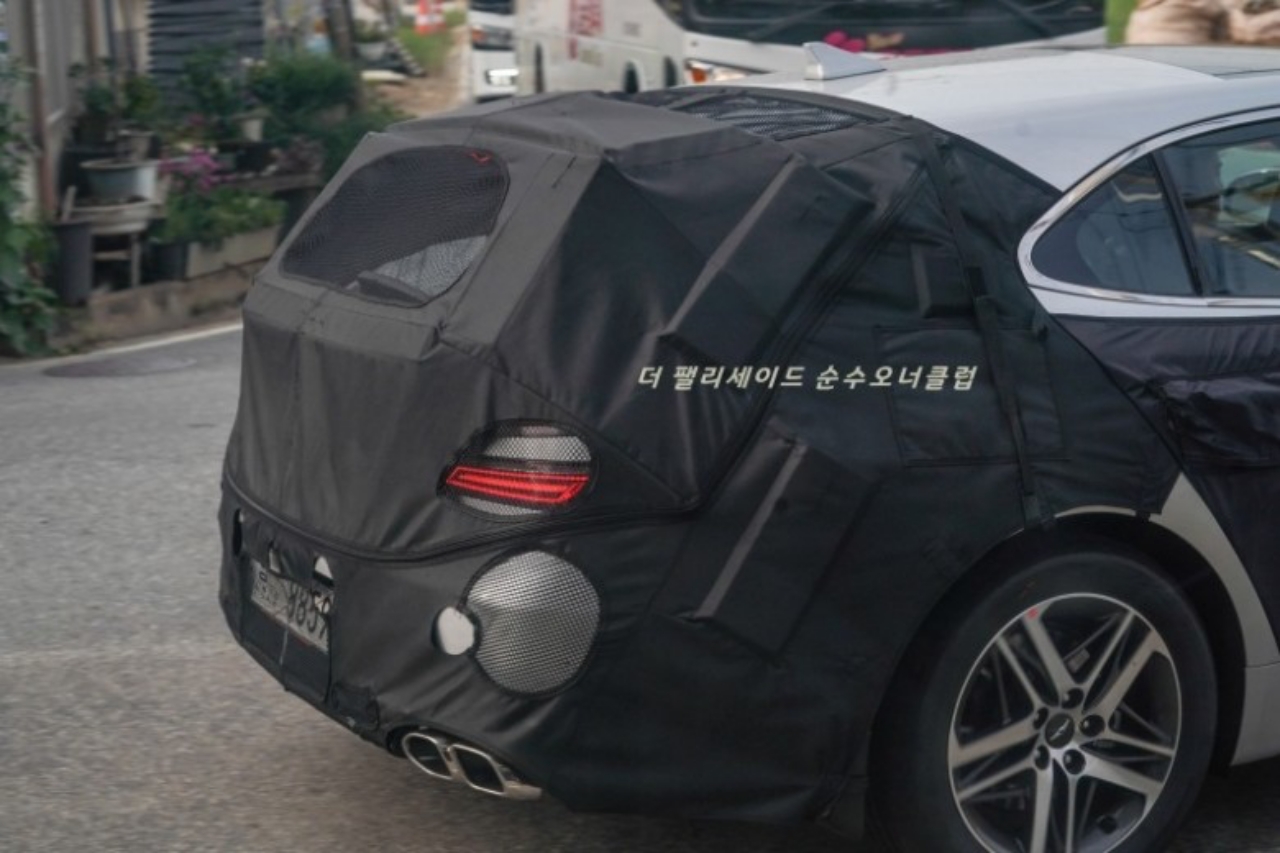 2021 Genesis G70 Shooting Brake Spotted In Korea – Or Is It A Fastback?