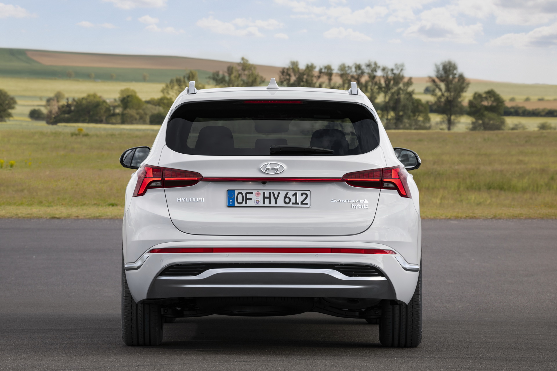 Hyundai Details The Santa Fe’s New Hybrid And Plug-In Hybrid Powertrains