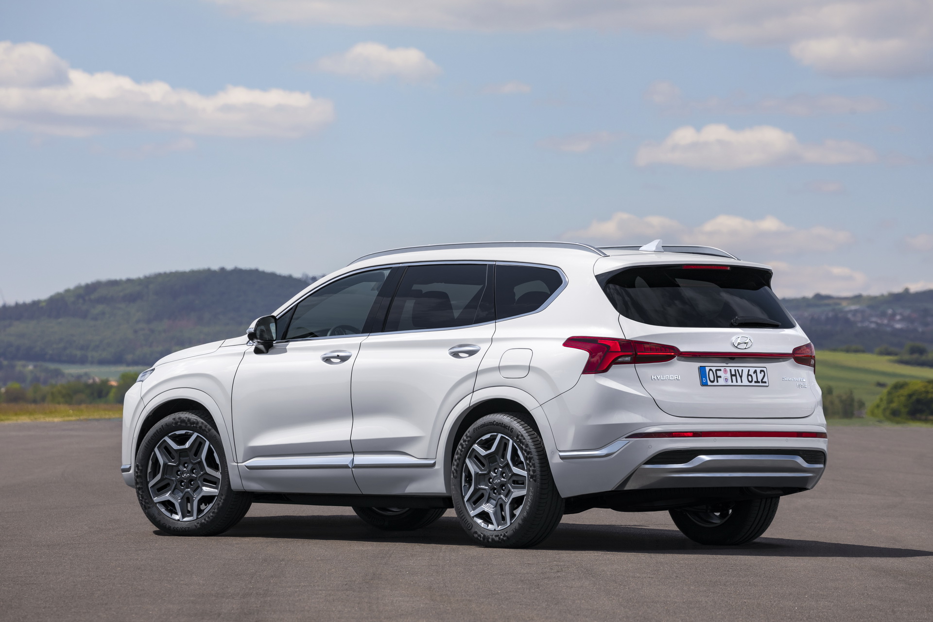 Hyundai Details The Santa Fe’s New Hybrid And Plug-In Hybrid Powertrains