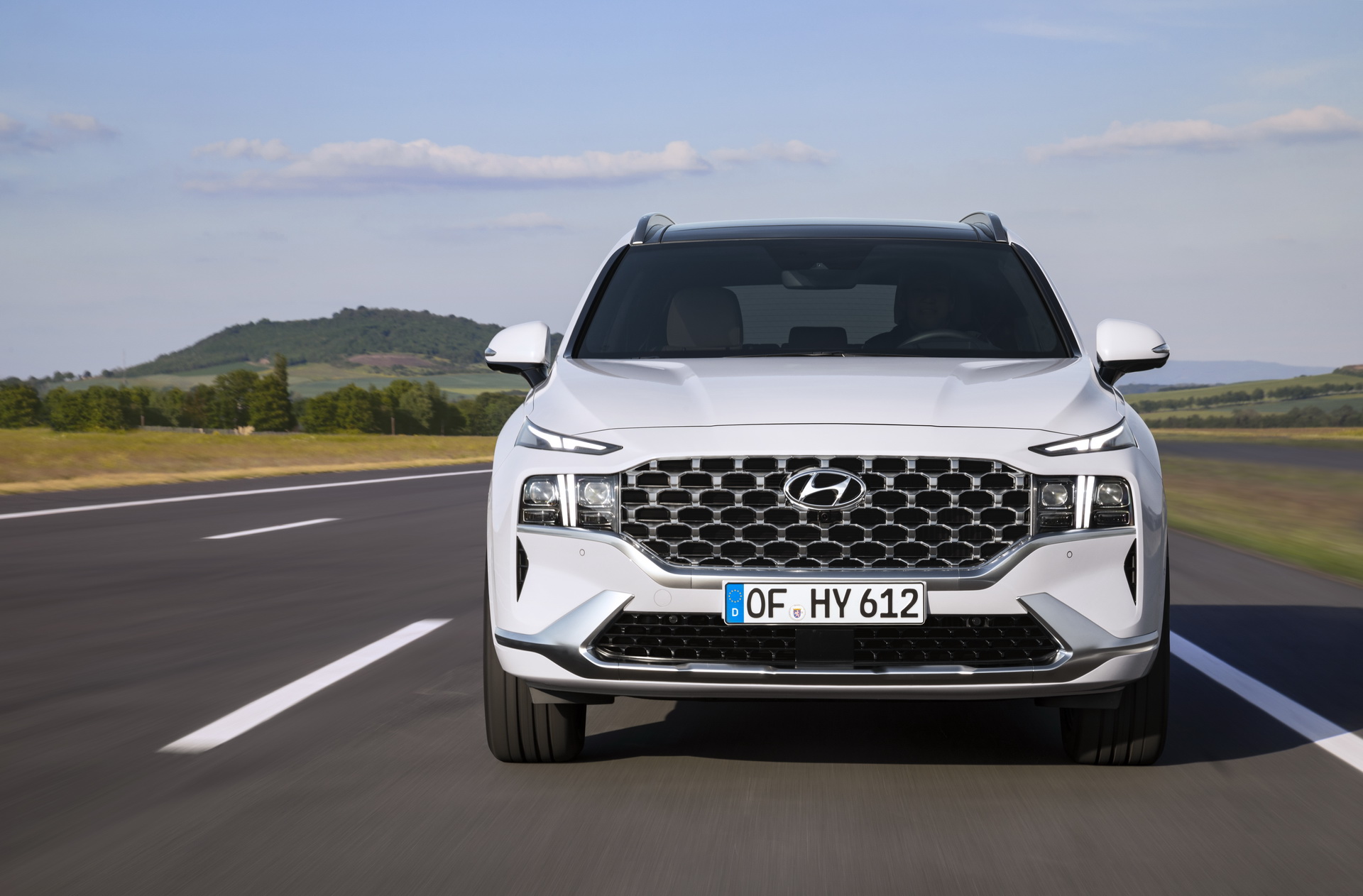 Hyundai Details The Santa Fe’s New Hybrid And Plug-In Hybrid Powertrains