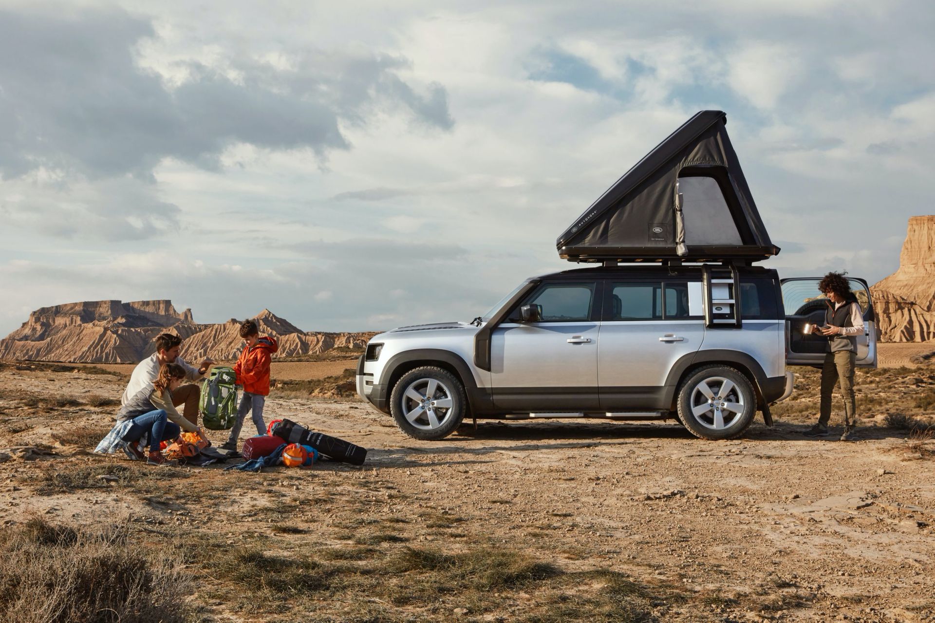 $3,500 Roof Tent Turns 2021 Land Rover Defender Into A Home Away From Home