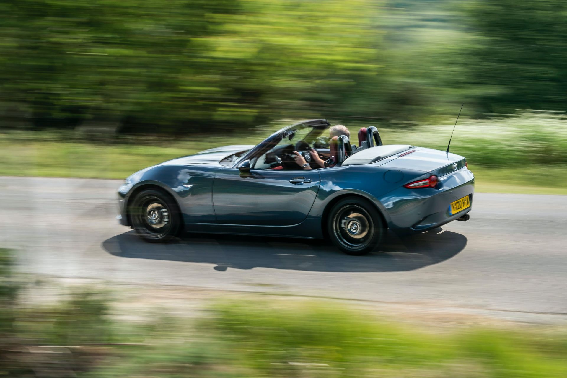 Mazda UK’s MX-5 R-Sport Limited Edition Stars In Cool Photoshoot