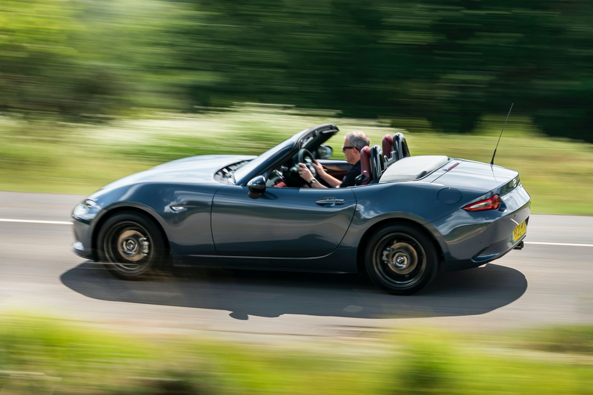 Mazda UK’s MX-5 R-Sport Limited Edition Stars In Cool Photoshoot