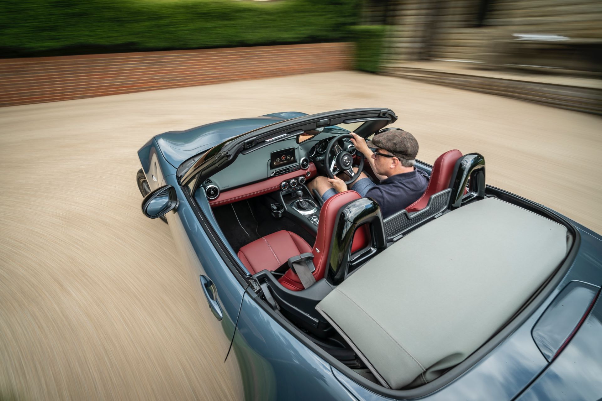 Mazda UK’s MX-5 R-Sport Limited Edition Stars In Cool Photoshoot