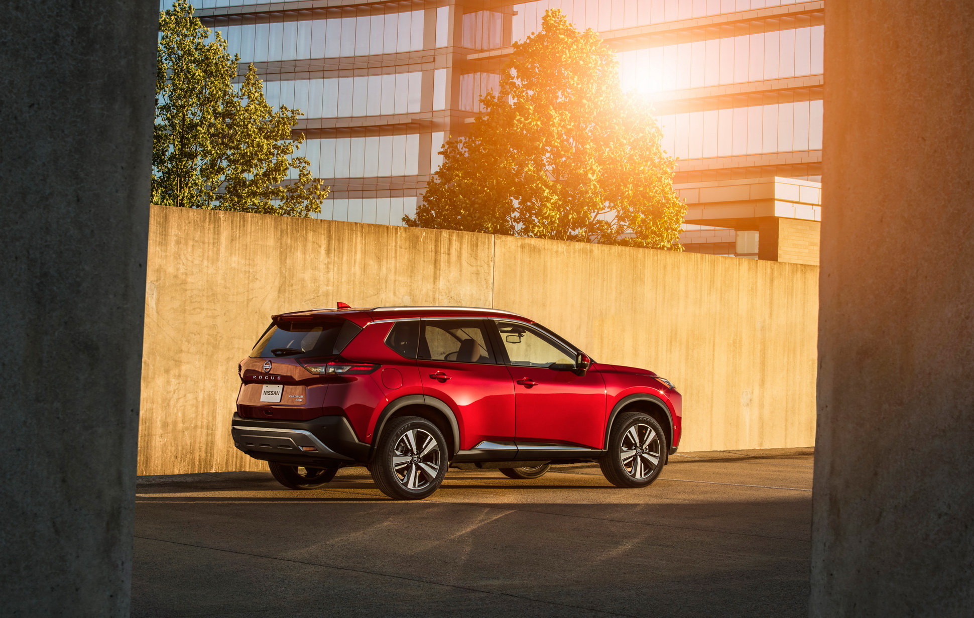 The All-New 2021 Nissan Rogue Is A Roomy, Clever Compact SUV With An Edgy Face