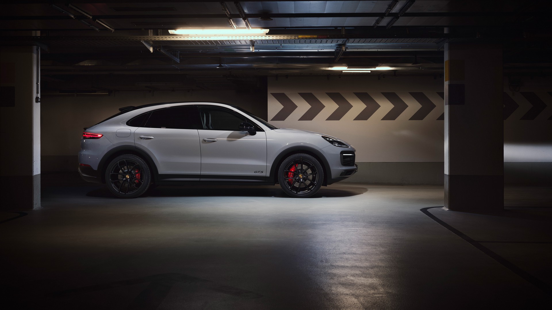 2021 Porsche Cayenne GTS Debuts With A Twin-Turbo V8 Pumping Out 454 HP