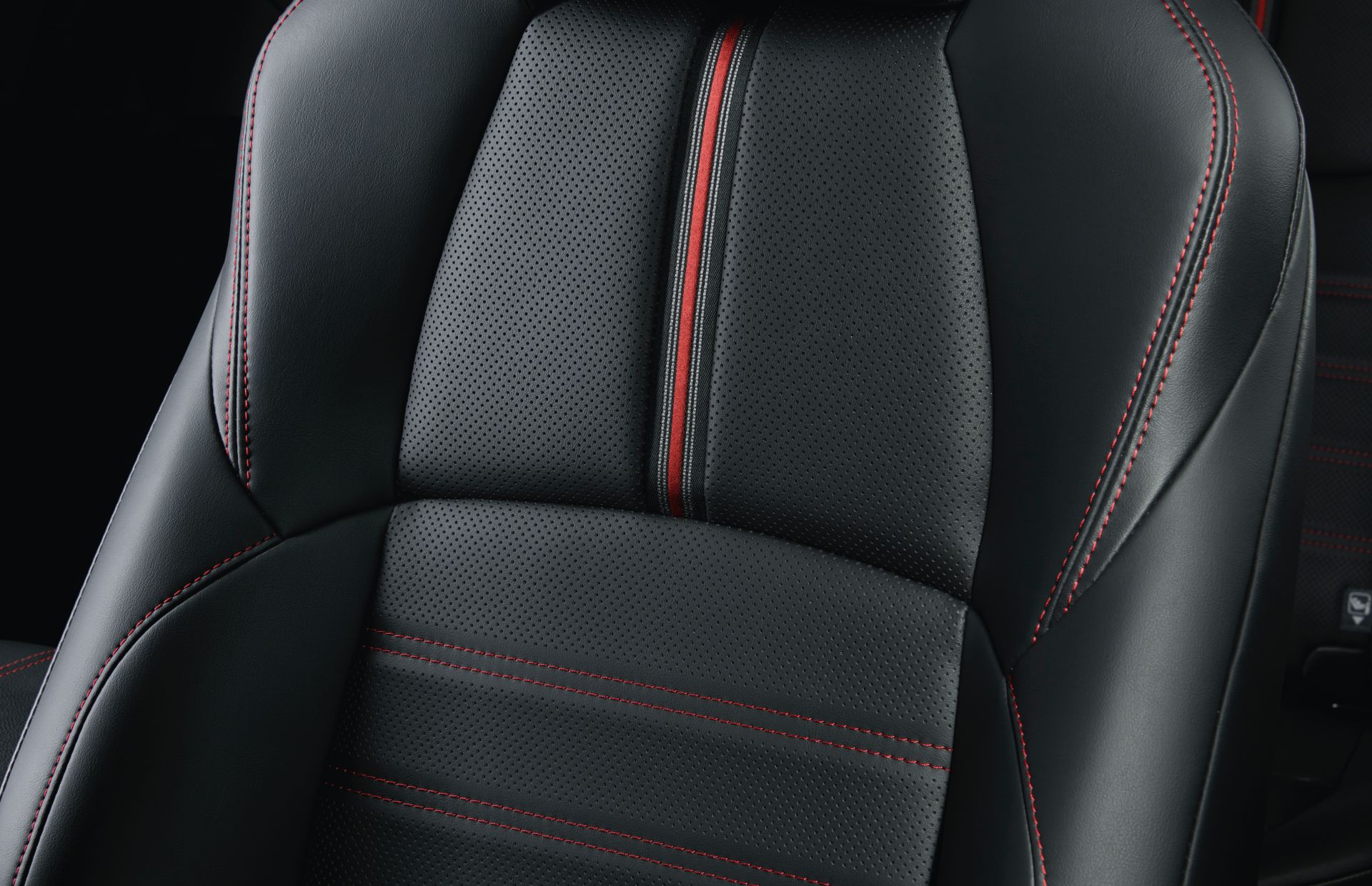 2021 Toyota RAV4 PHV Debuts As Japan’s RAV4 Prime